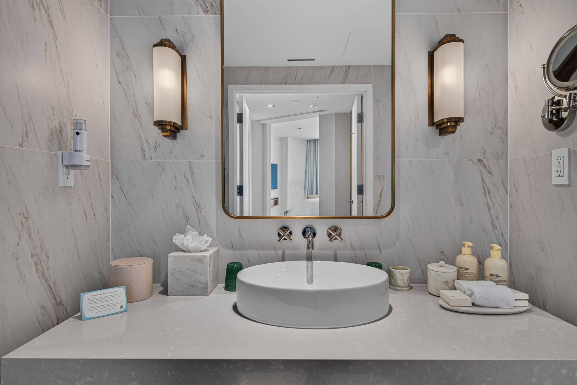 2nd King Guestsuite Bathroom