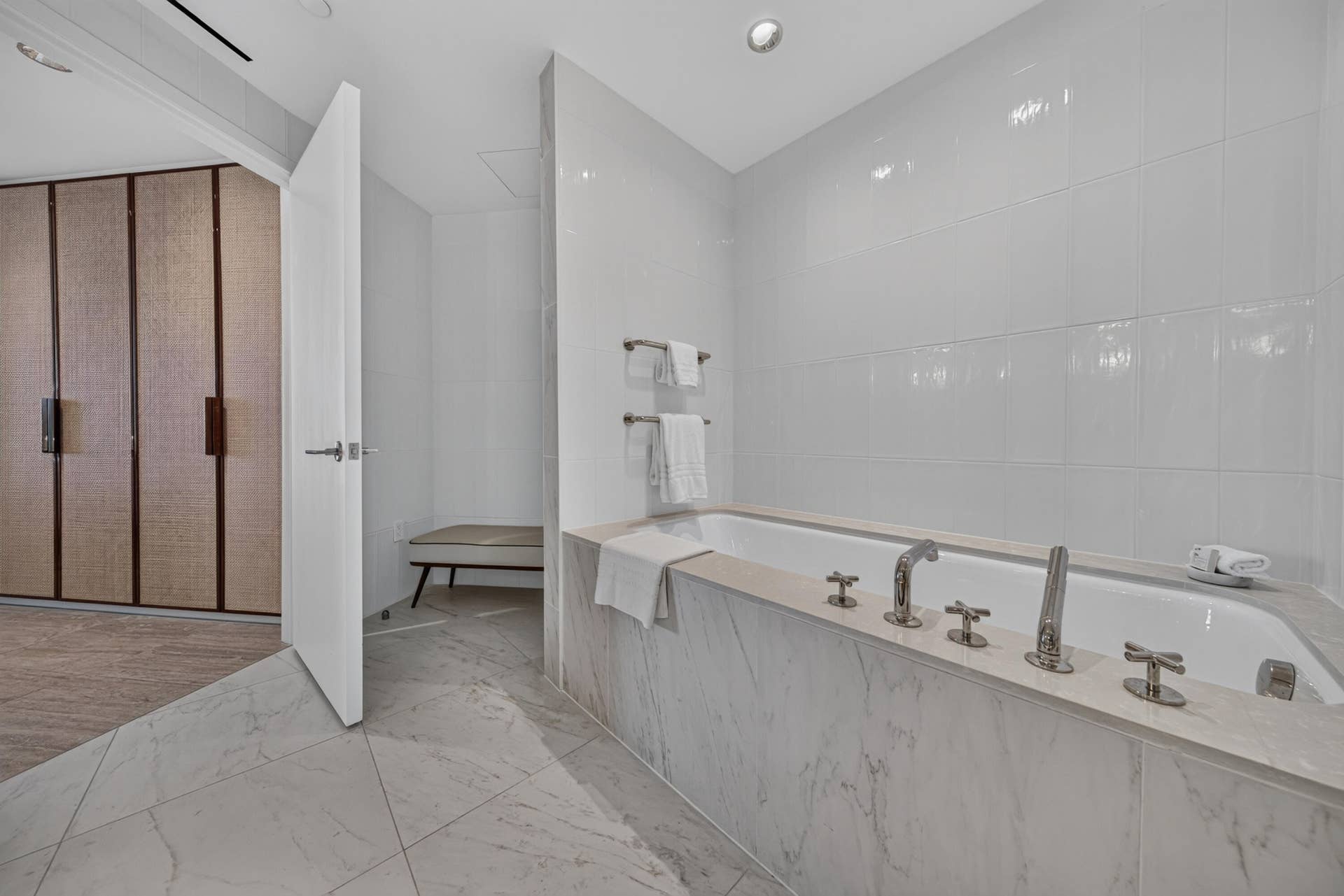 Primary King Suite En Suite Bathroom with Dual Sink, Soaking Tub, Separate Shower & Toilet Closet