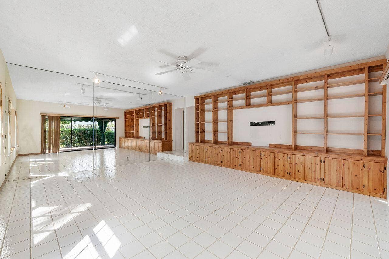 1350 W TERRA MAR Drive, Pompano Beach, FL 33062 Family Room