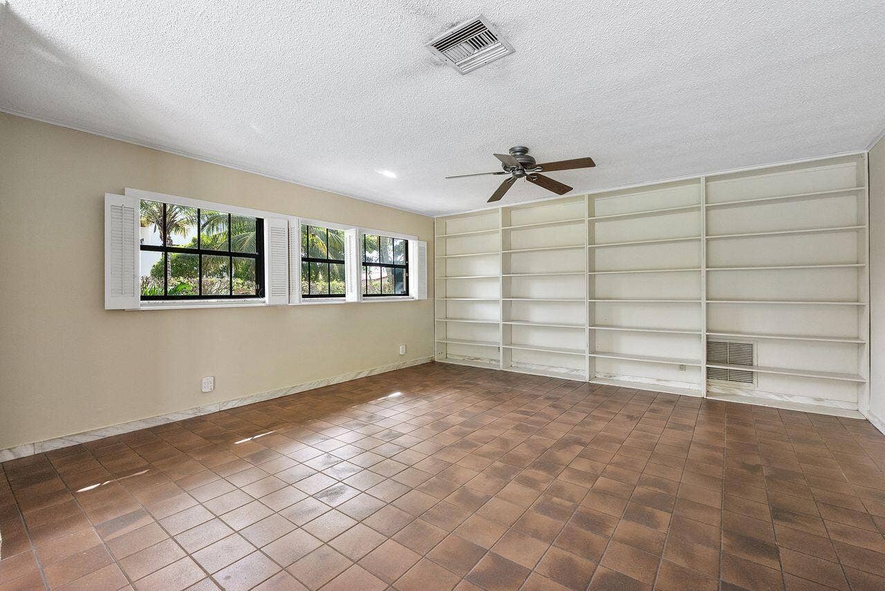 1350 W TERRA MAR Drive, Pompano Beach, FL 33062 Kitchen/dining