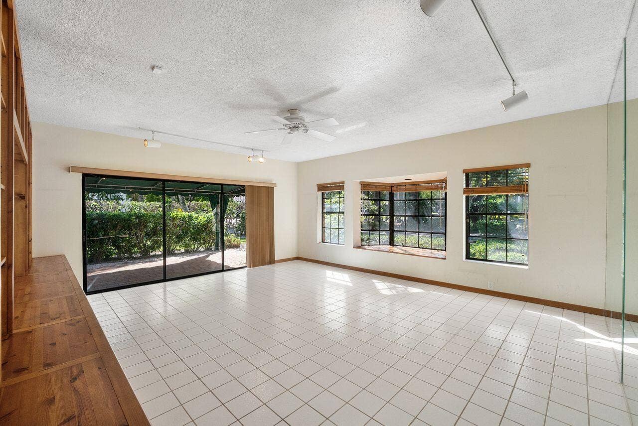 1350 W TERRA MAR Drive, Pompano Beach, FL 33062 Family Room