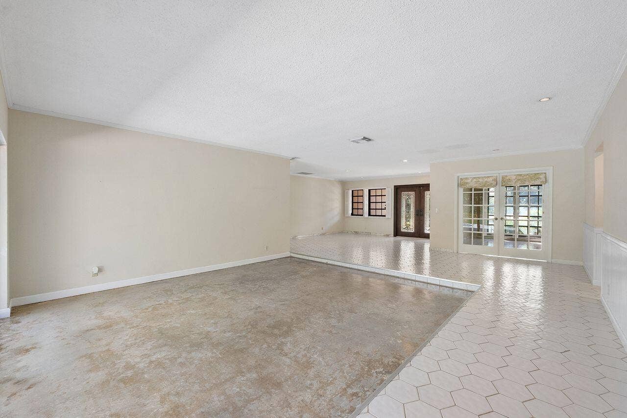 1350 W TERRA MAR Drive, Pompano Beach, FL 33062 Living room