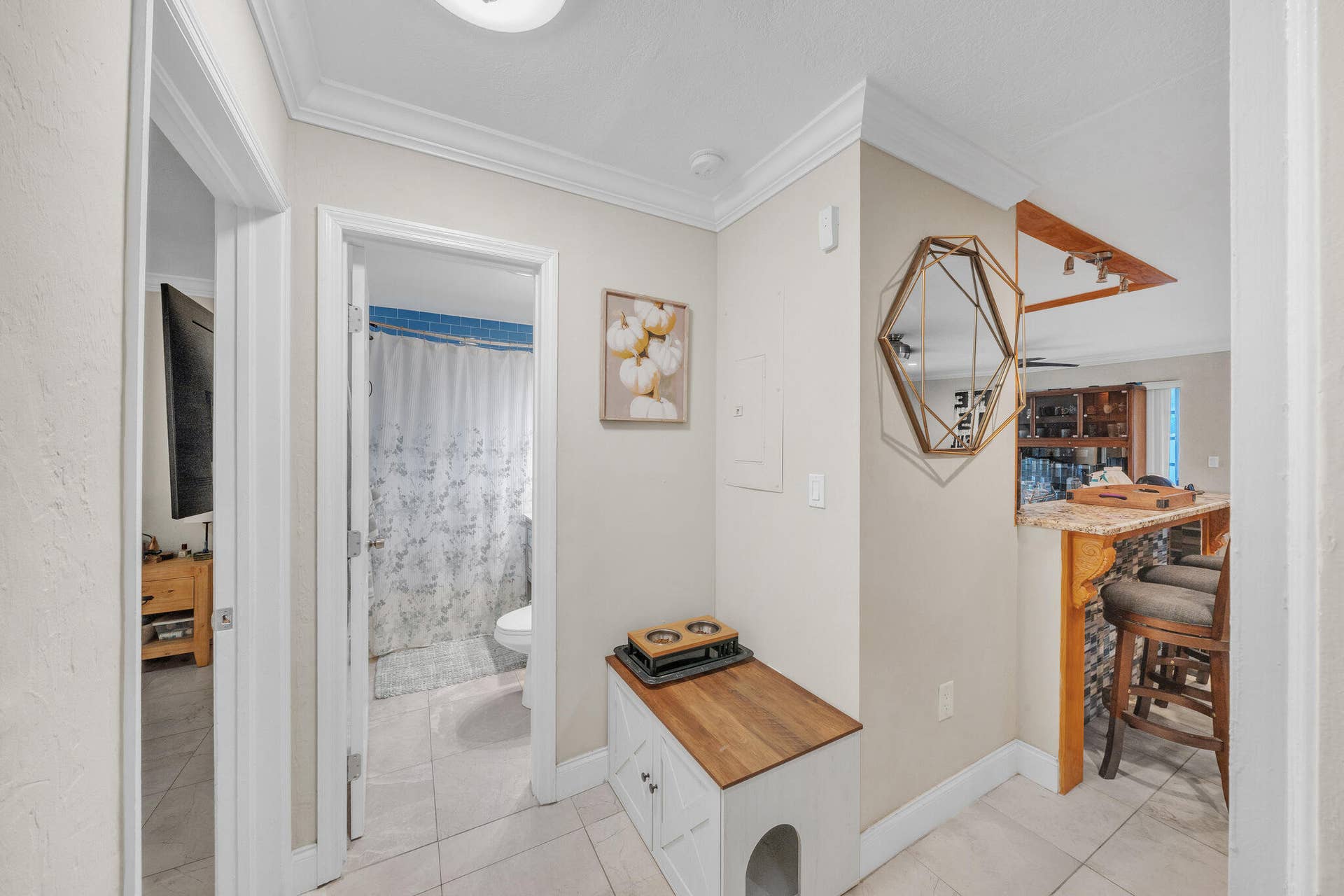 15 Guest Bathroom (1)