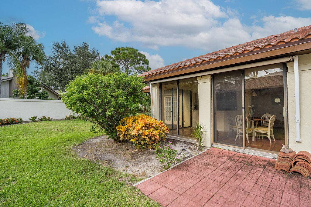 5361 SE Merion Way, Stuart, FL 34997 MarinersSand-5