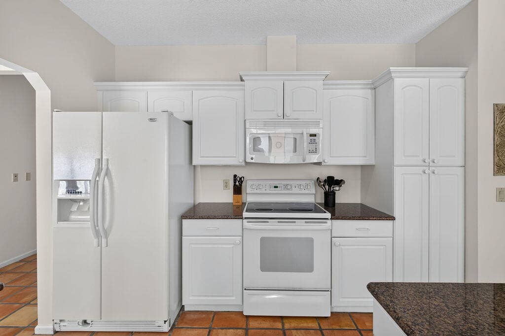 5361 SE Merion Way, Stuart, FL 34997 101926-273