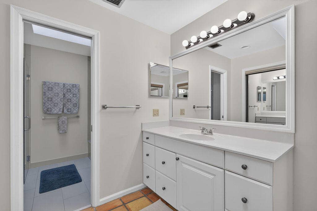 5361 SE Merion Way, Stuart, FL 34997 101926-297