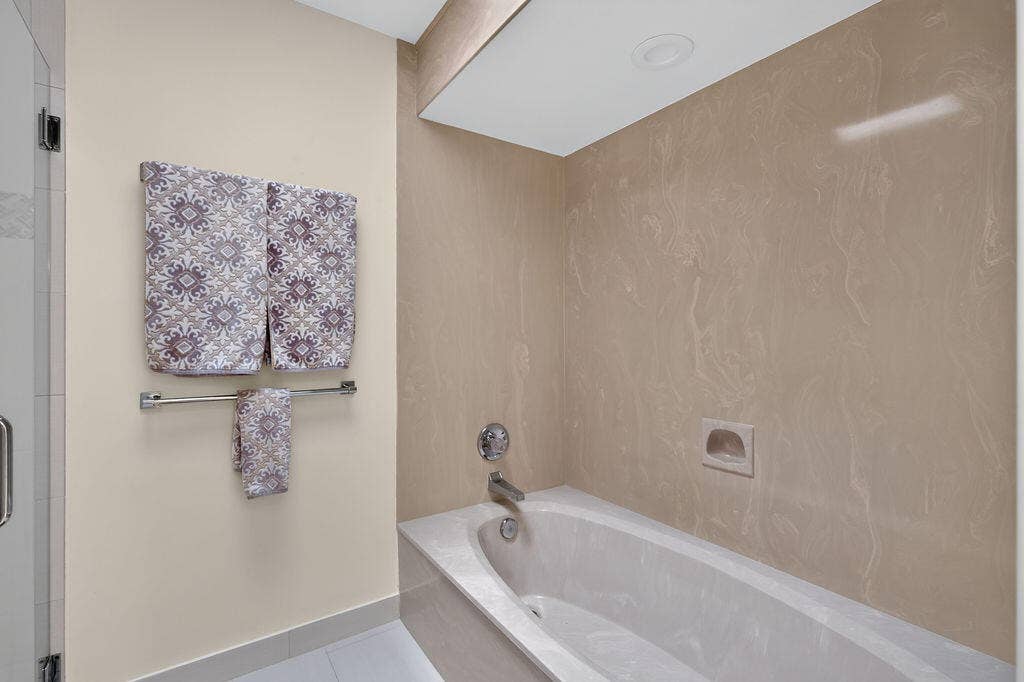 5361 SE Merion Way, Stuart, FL 34997 101926-299