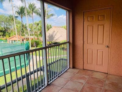 Screened Balcony - 2