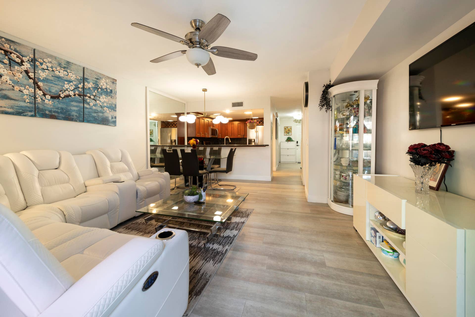 4421 SW 70TH Terrace, Davie, FL 33314 livingroom