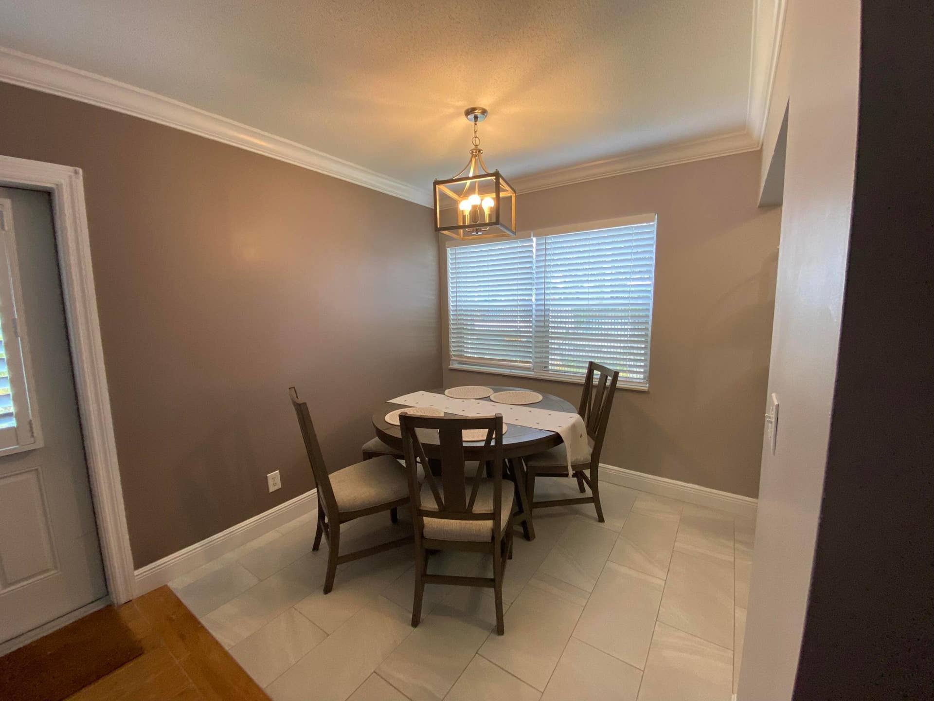 Dinning Room 1