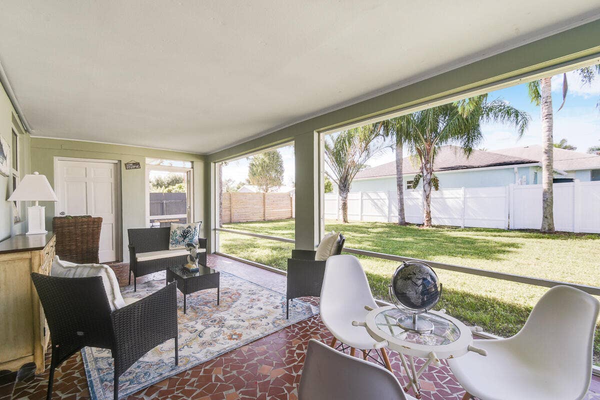 5960 SE NORMANDY Avenue, Stuart, FL 34997 Screened patio