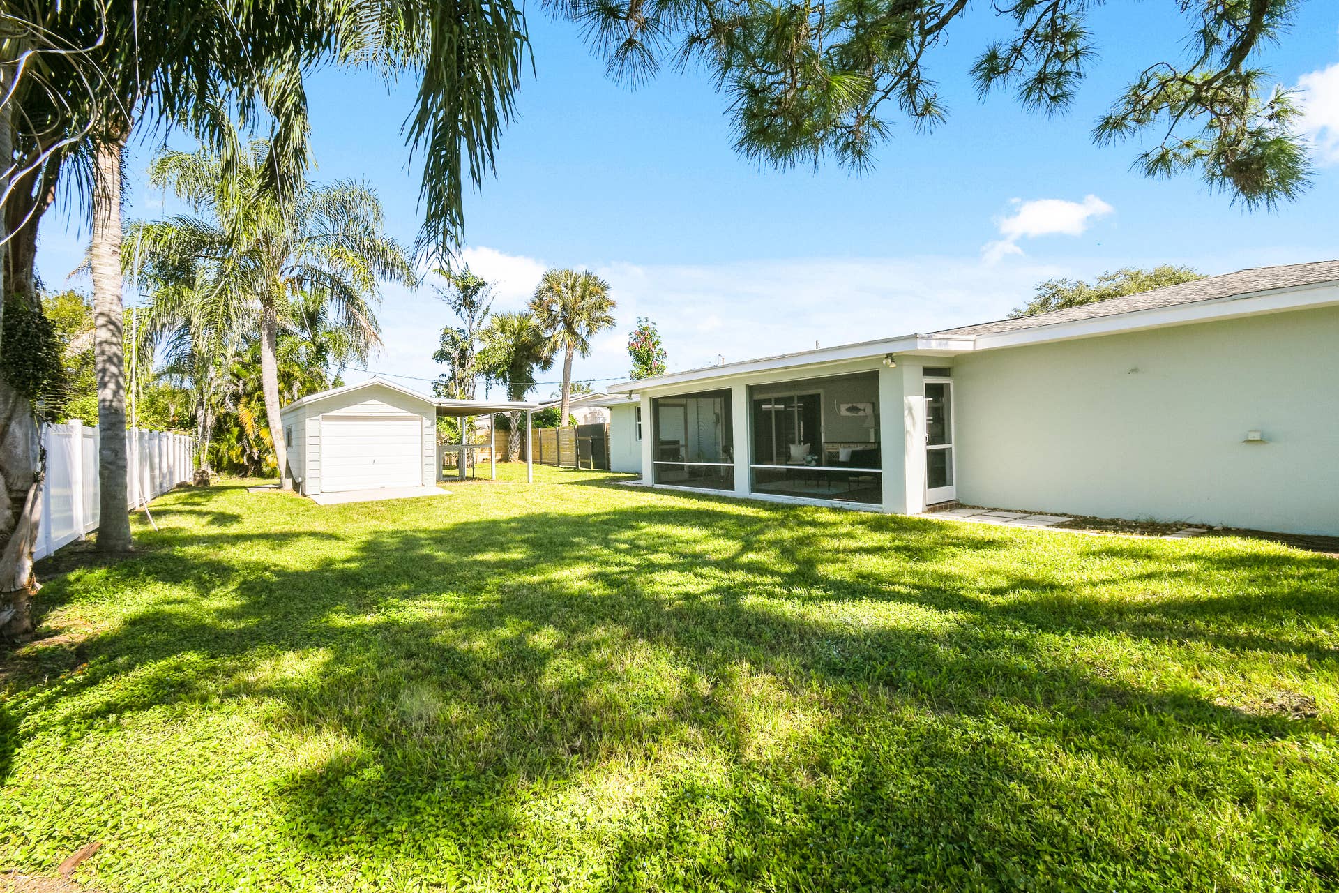 5960 SE NORMANDY Avenue, Stuart, FL 34997 Huge lot