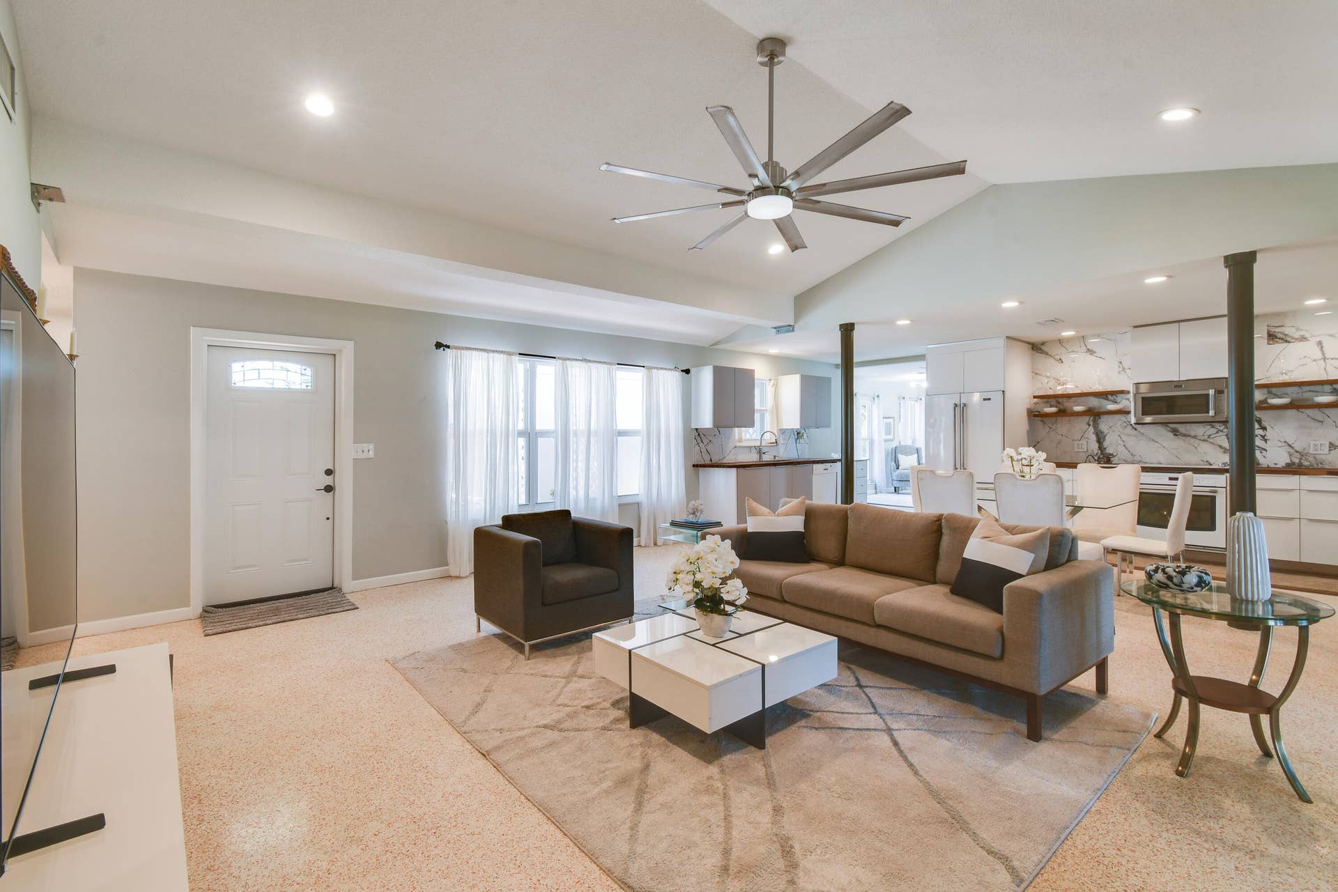 5960 SE NORMANDY Avenue, Stuart, FL 34997 Living room