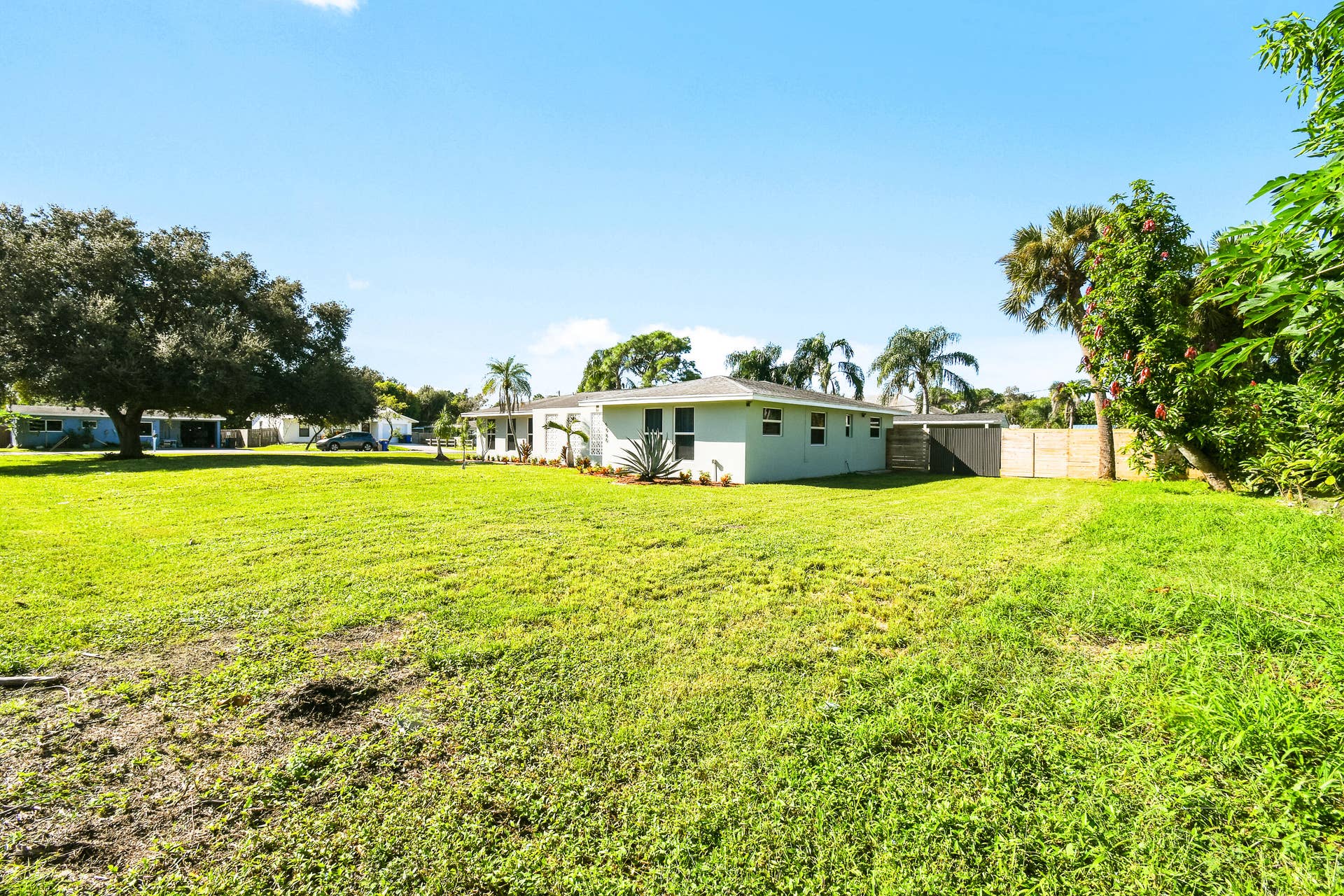 5960 SE NORMANDY Avenue, Stuart, FL 34997 Huge lot
