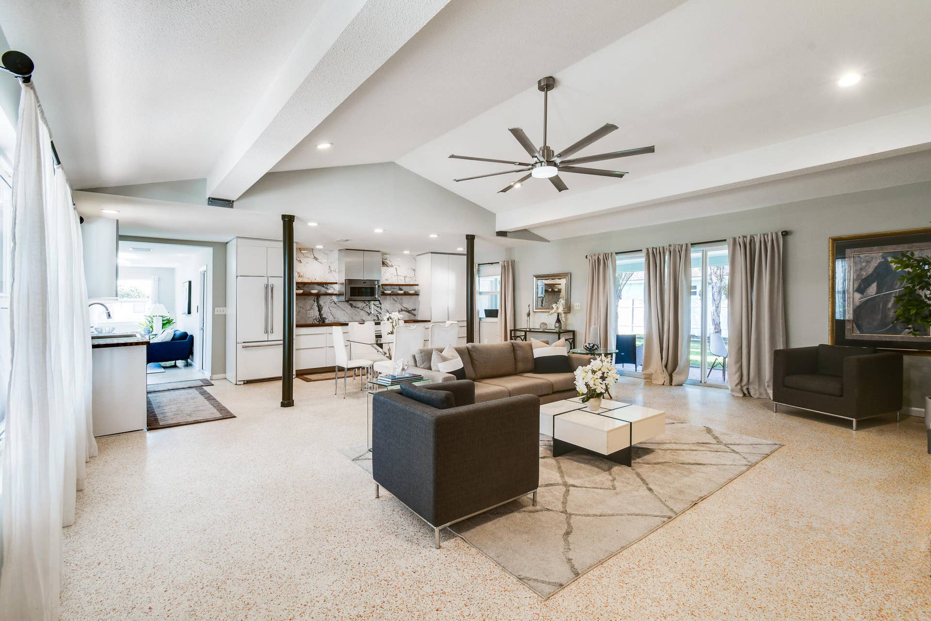 5960 SE NORMANDY Avenue, Stuart, FL 34997 Living room