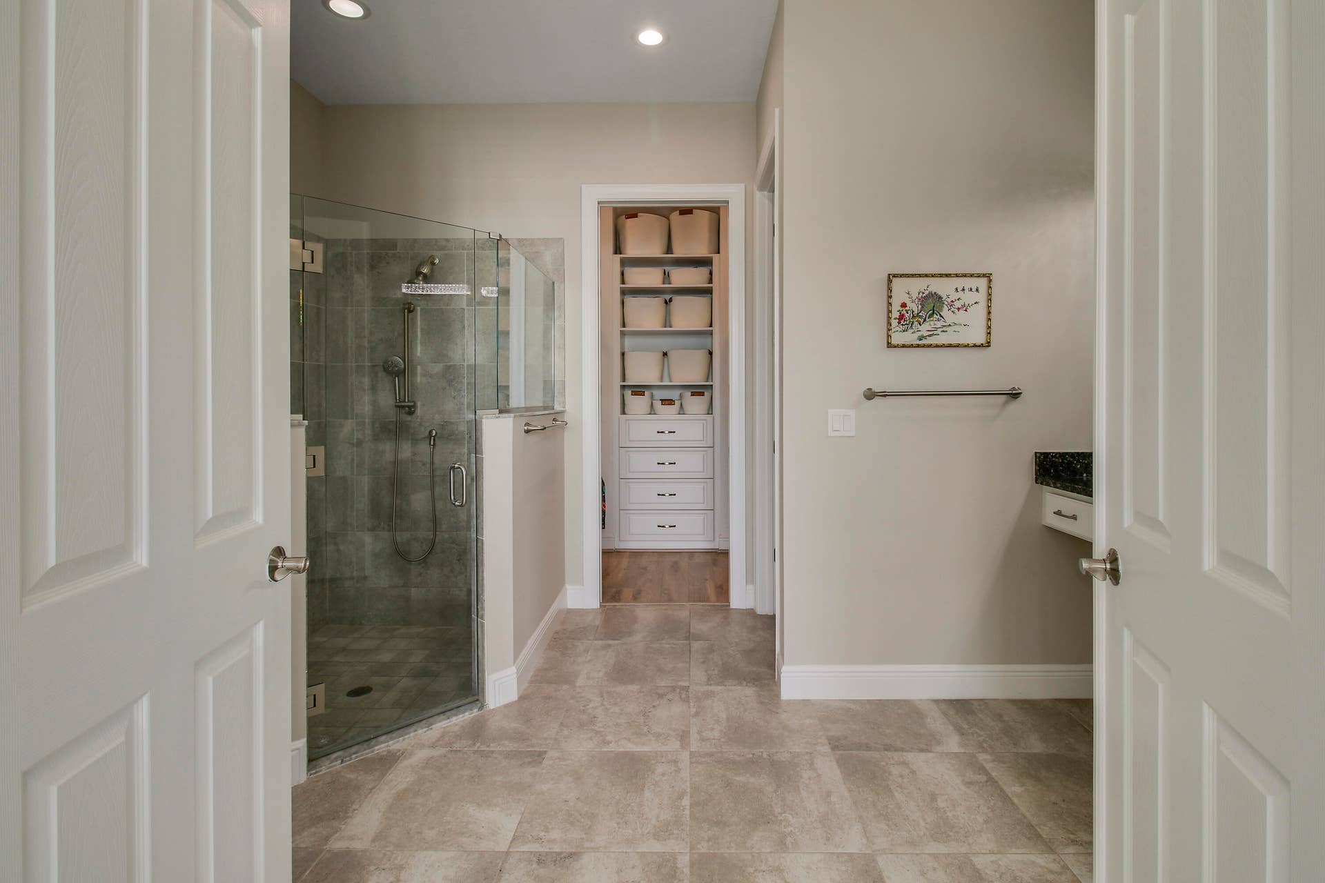 Ensuite