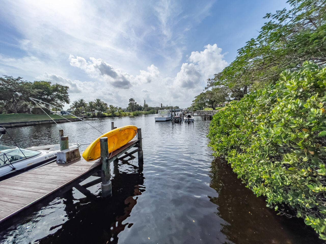 23437 Water Circle, Boca Raton, FL 33486 Marina waterway