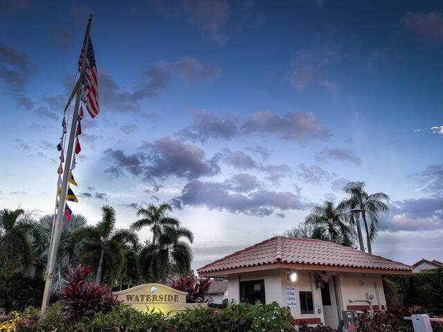 23437 Water Circle, Boca Raton, FL 33486 Guardhouse