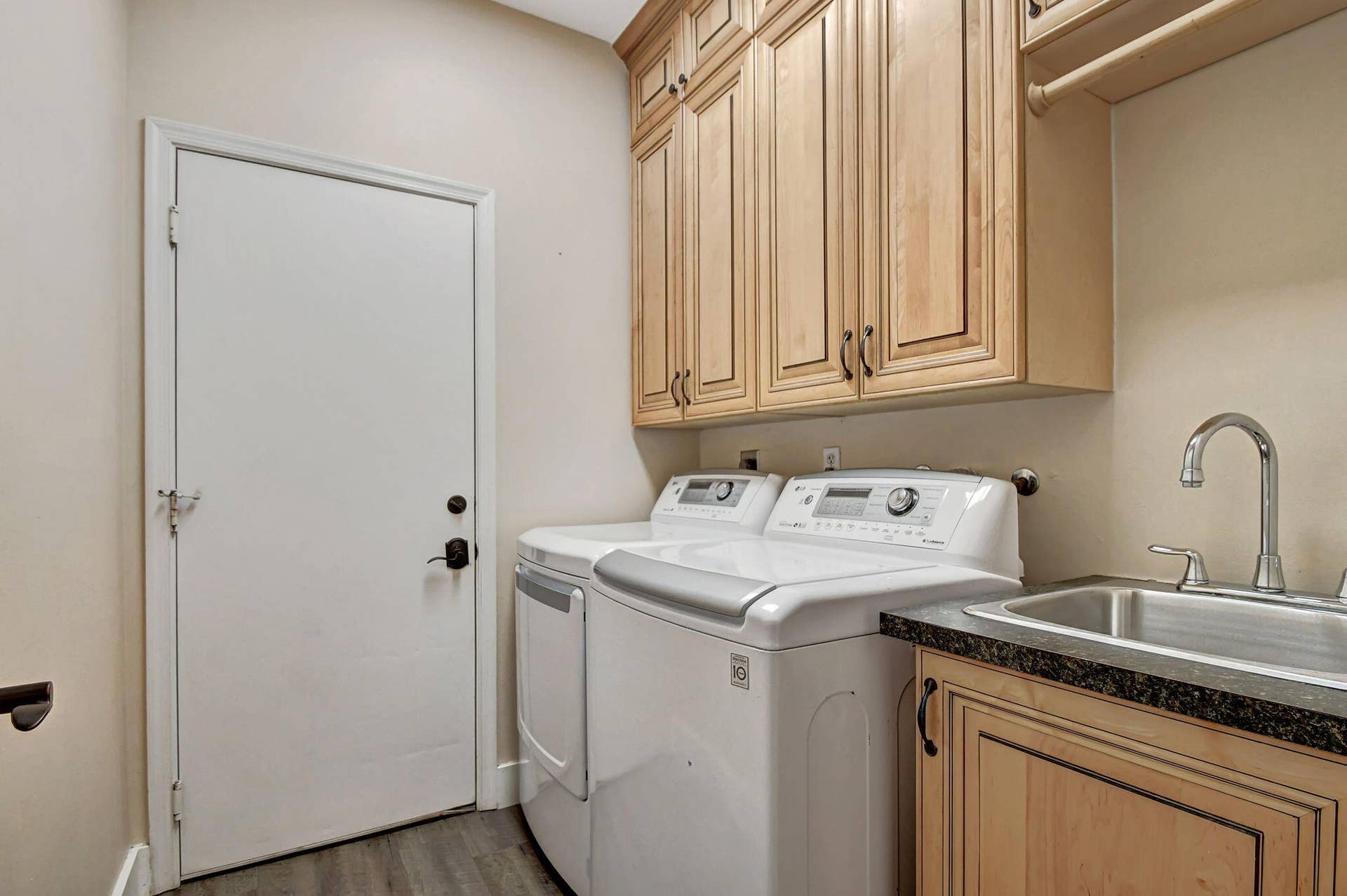 23437 Water Circle, Boca Raton, FL 33486 Laundry Room