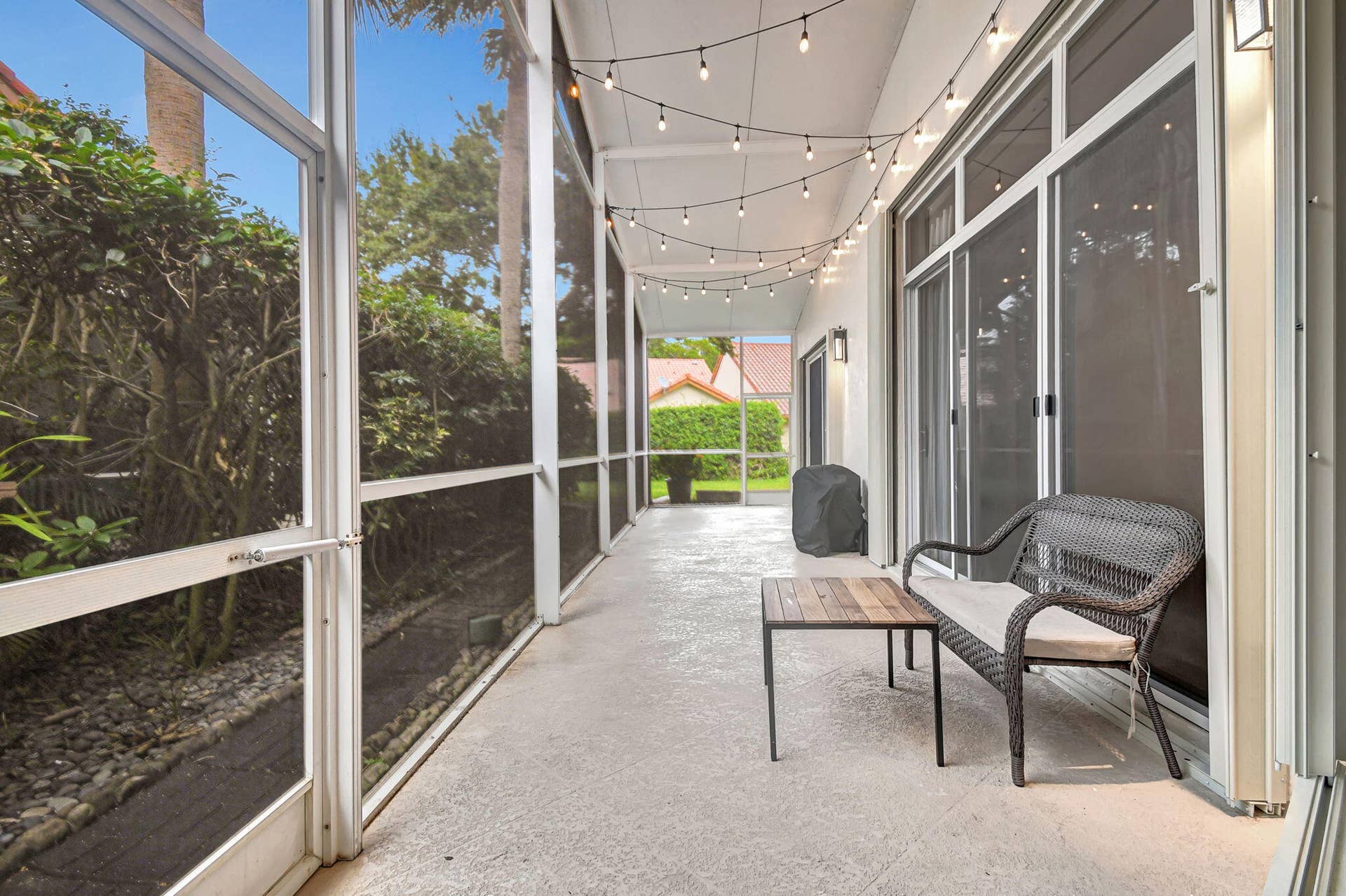 23437 Water Circle, Boca Raton, FL 33486 Covered Patio