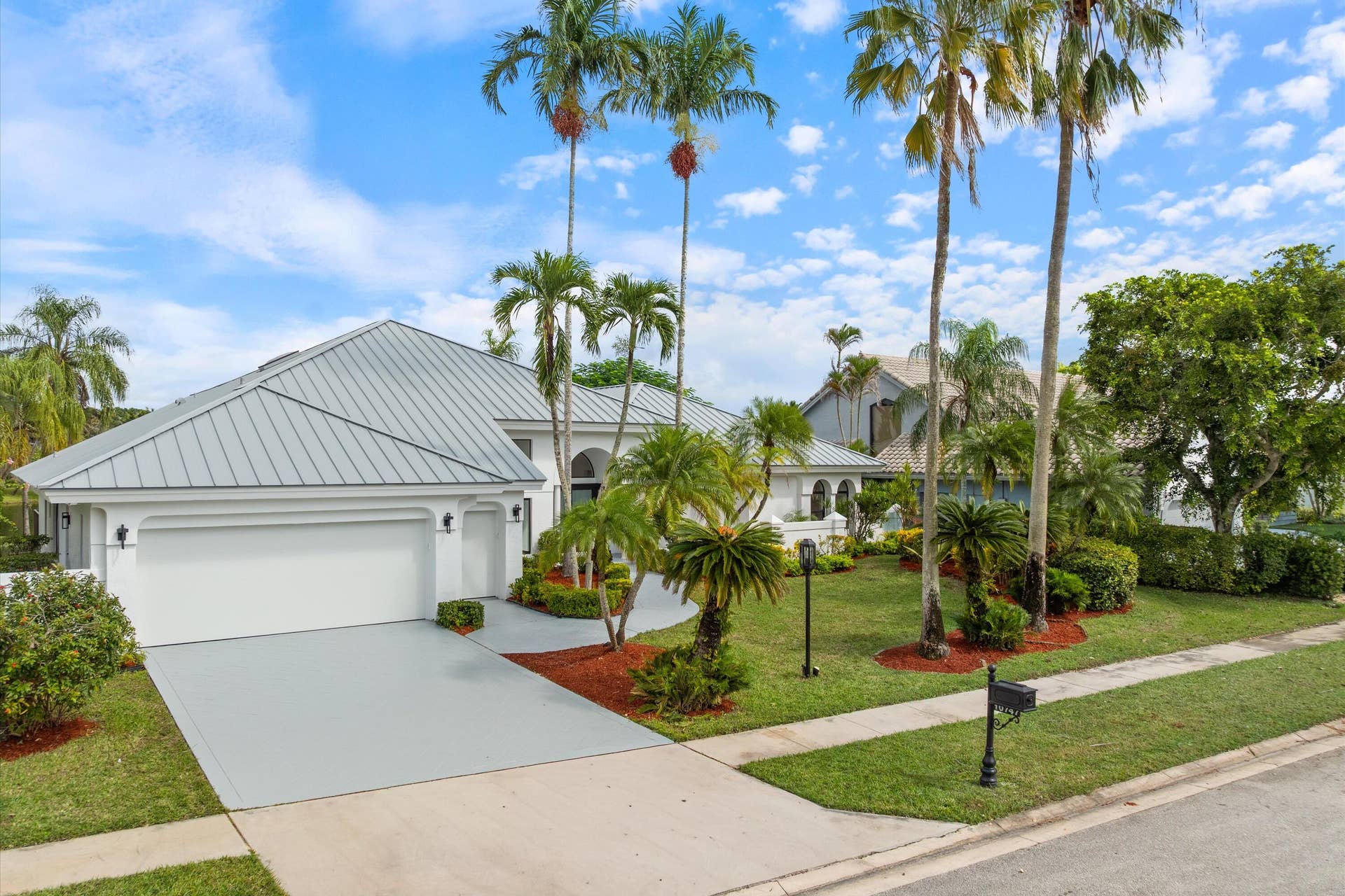 10747 STONEBRIDGE Boulevard, Boca Raton, FL 33498 04-10747 Stonebridge Blvd Boca Raton, FL
