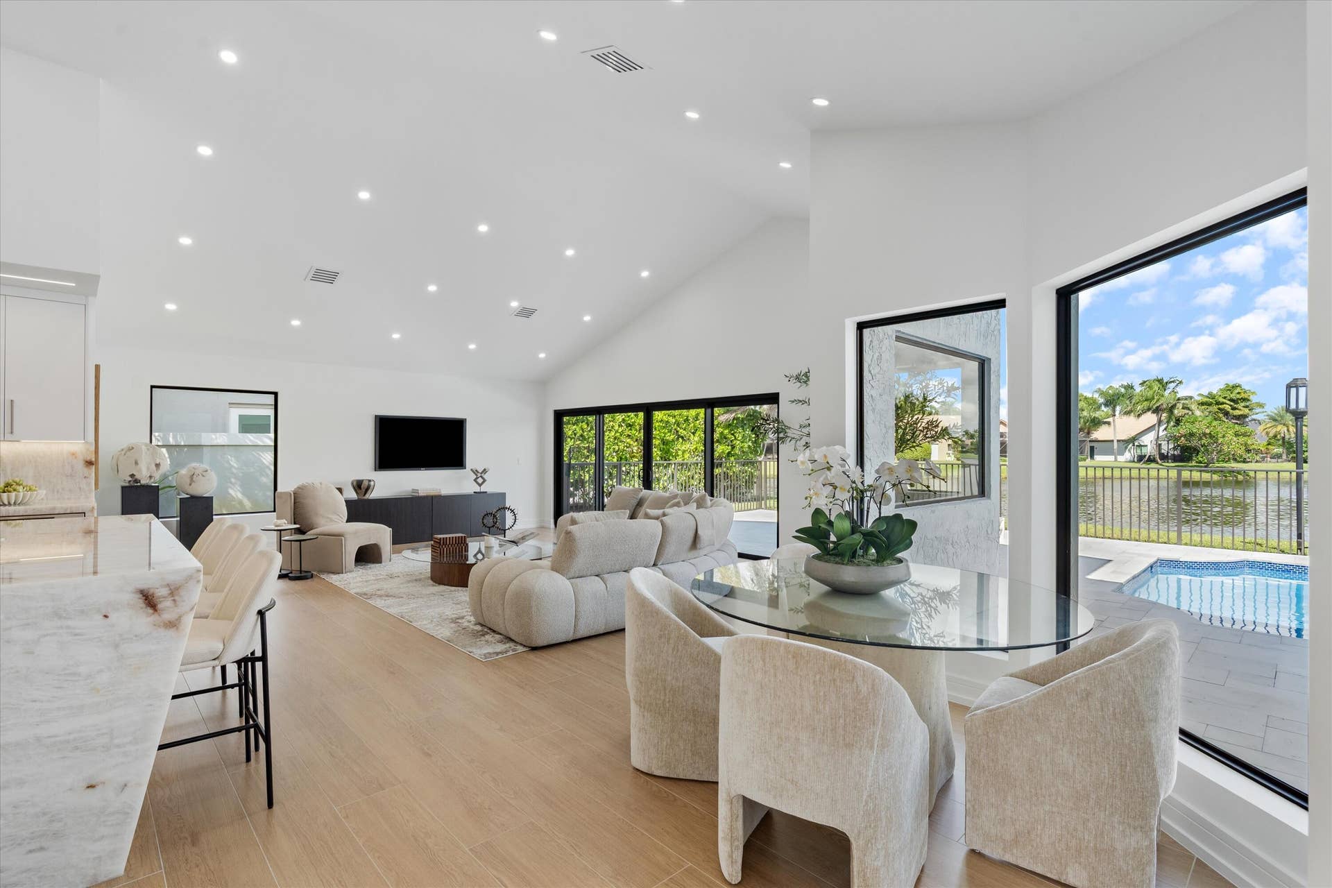 10747 STONEBRIDGE Boulevard, Boca Raton, FL 33498 21-10747 Stonebridge Blvd Boca Raton, FL
