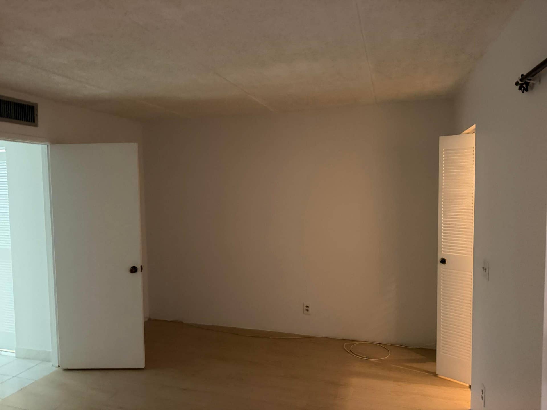 400 VILLAGE GREEN Circle W, #205, Palm Springs, FL 33461 Bedroom