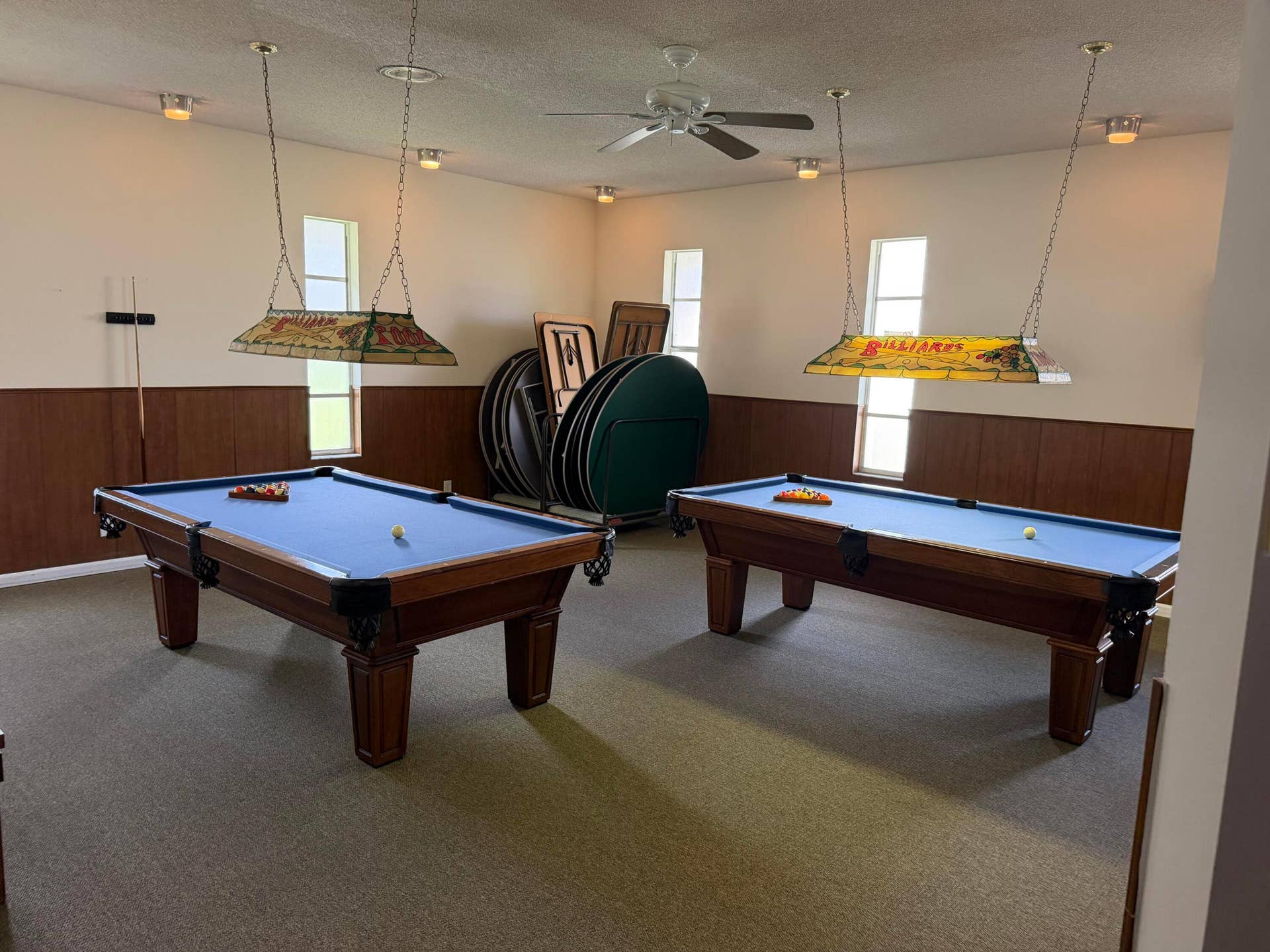 400 VILLAGE GREEN Circle W, #205, Palm Springs, FL 33461 Pool tables