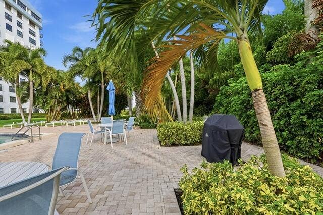 3800 Washington Road, #1208, West Palm Beach, FL 33405 Barbeque