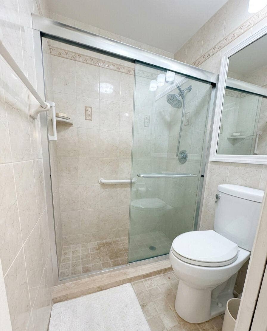 25 Centennial Court, Deerfield Beach, FL 33442 Bath 5