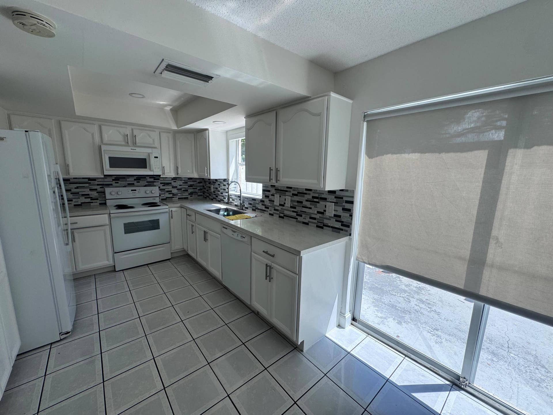 7918 KIMBERLY Boulevard, #304, North Lauderdale, FL 33068 1000431880