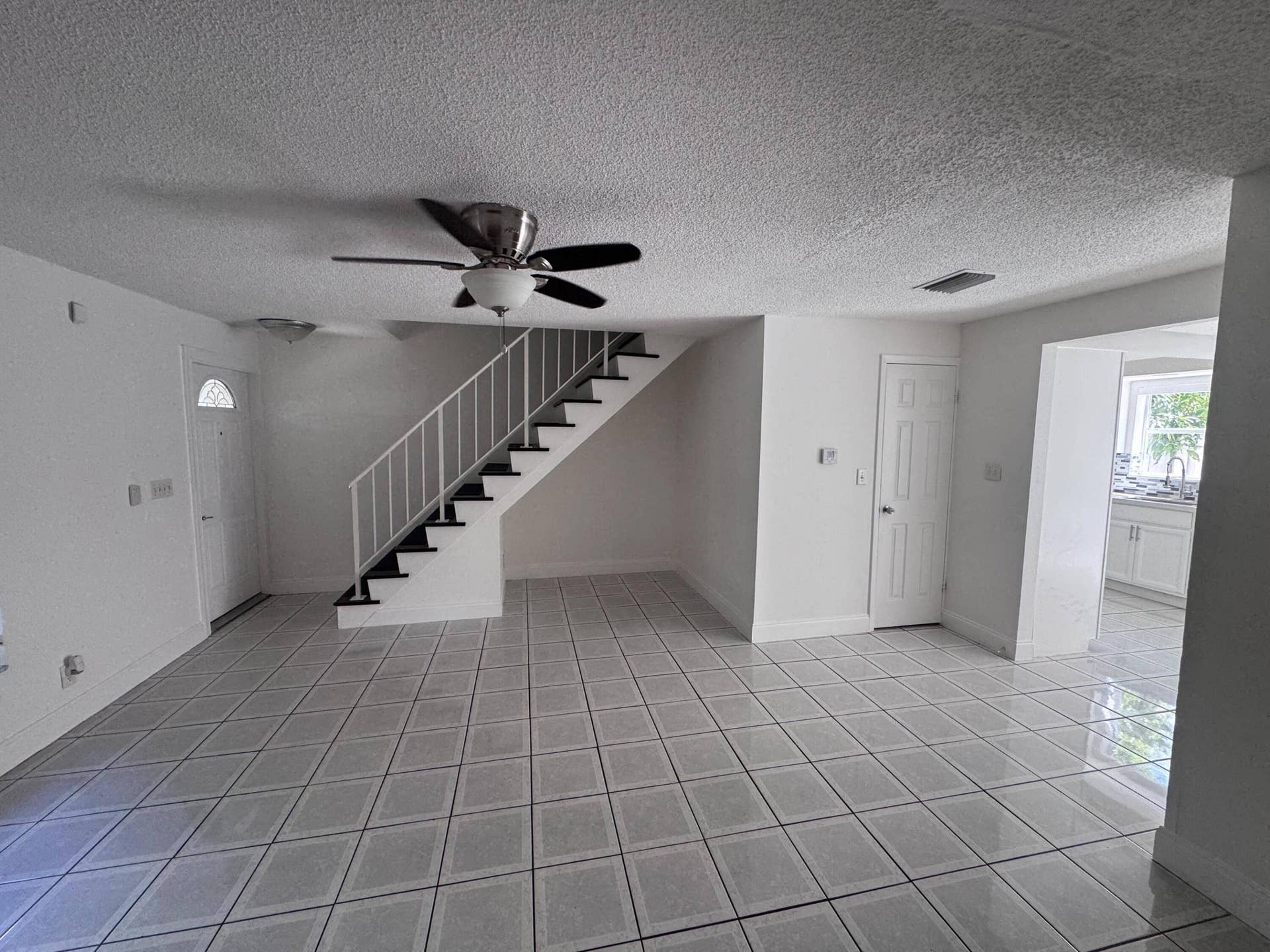 7918 KIMBERLY Boulevard, #304, North Lauderdale, FL 33068 1000431874