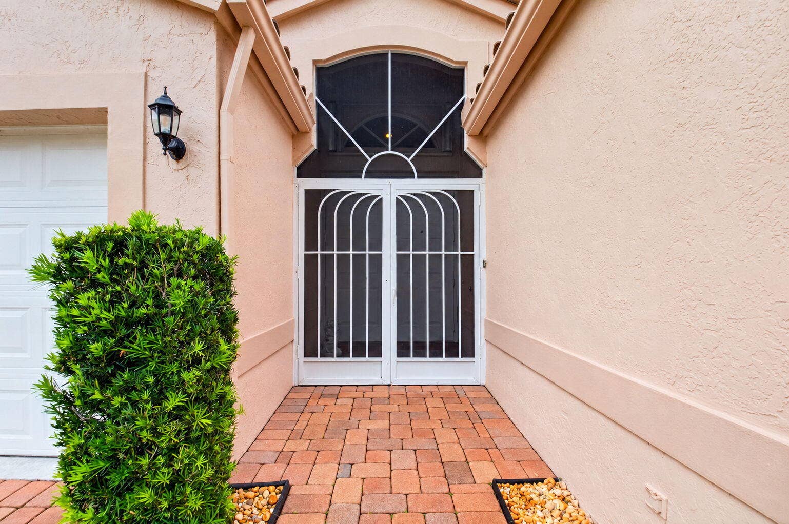 5257 GLENVILLE Drive, Boynton Beach, FL 33437 4-web-or-mls-DSC_1138_cleaned