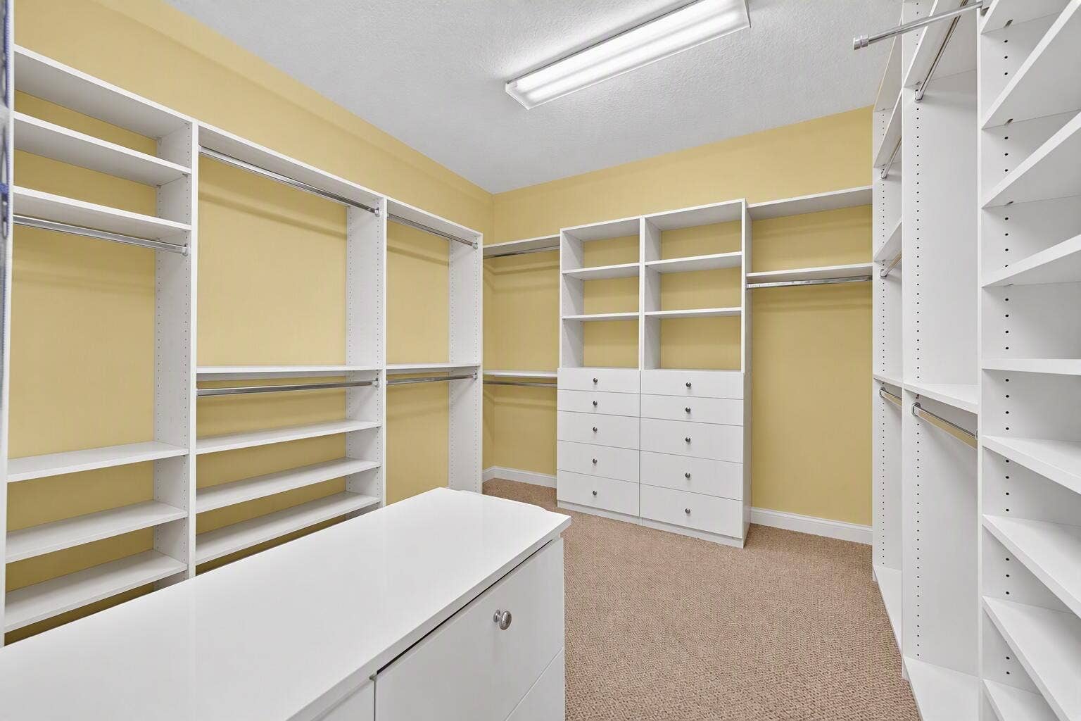Closet steinhardt