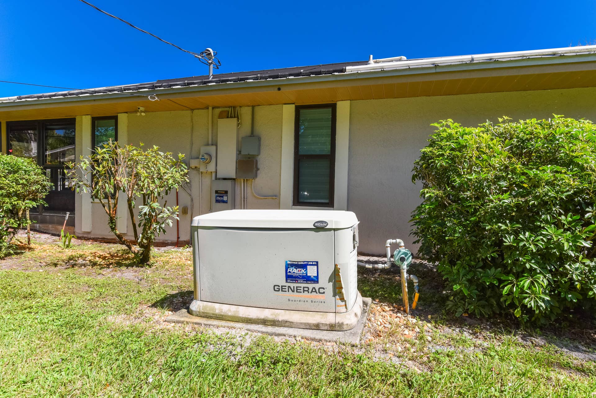 3098 SE BUR Street, Port St Lucie, FL 34952 Whole-house Generac generator and Impact windows provides valuable backup power during unexpected outages and storm season.