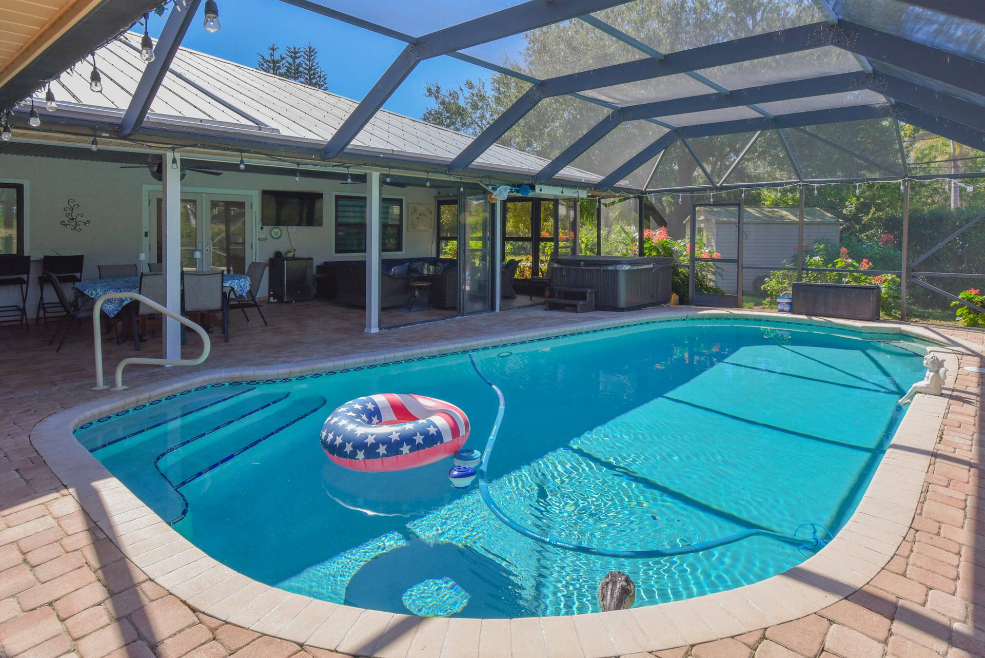 3098 SE BUR Street, Port St Lucie, FL 34952 Enjoy Florida living at its finest! Heated saltwater pool, relaxing spa, and expansive covered lanai with plenty of room to entertain family and friends.