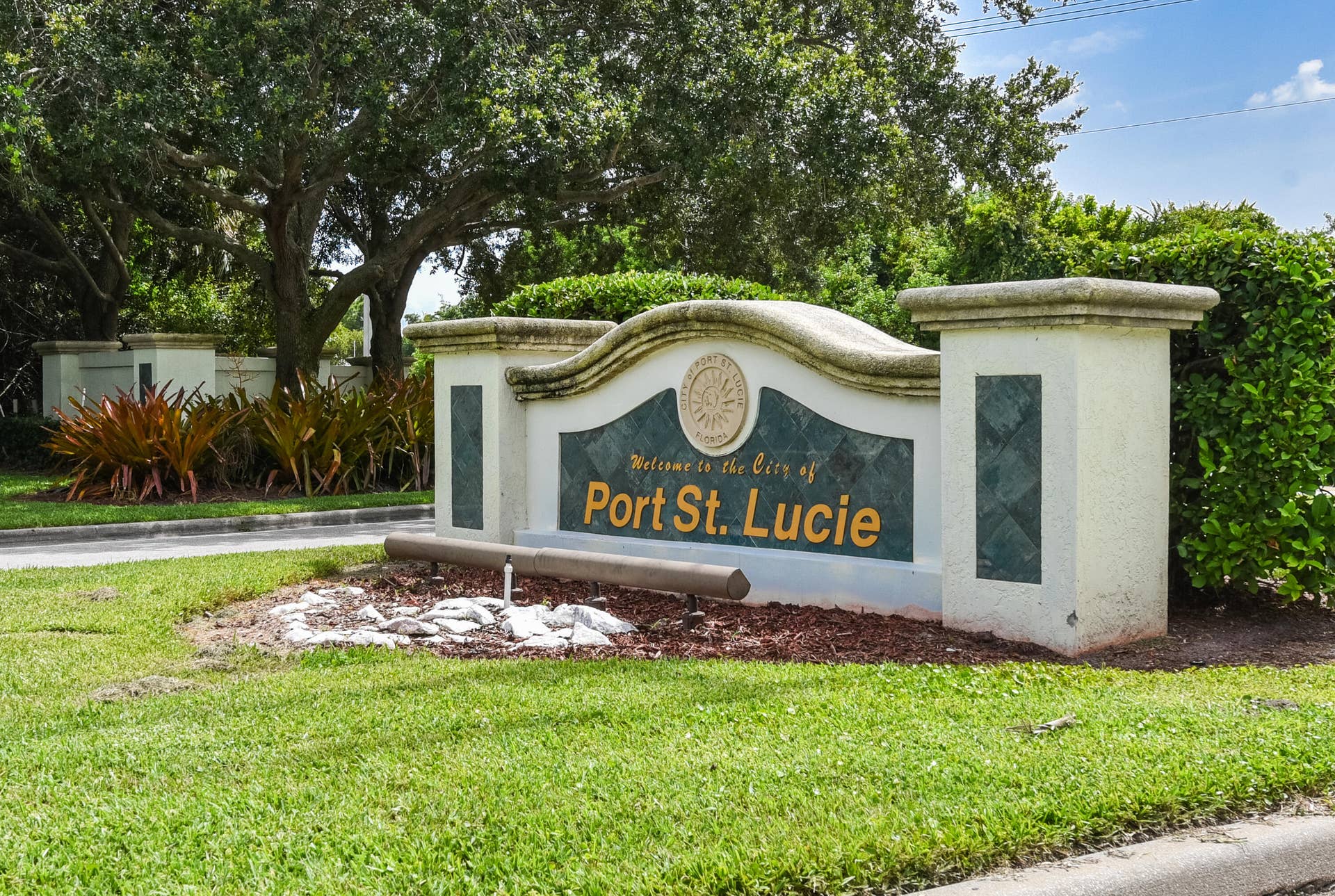 3098 SE BUR Street, Port St Lucie, FL 34952 Bring your Golf cart