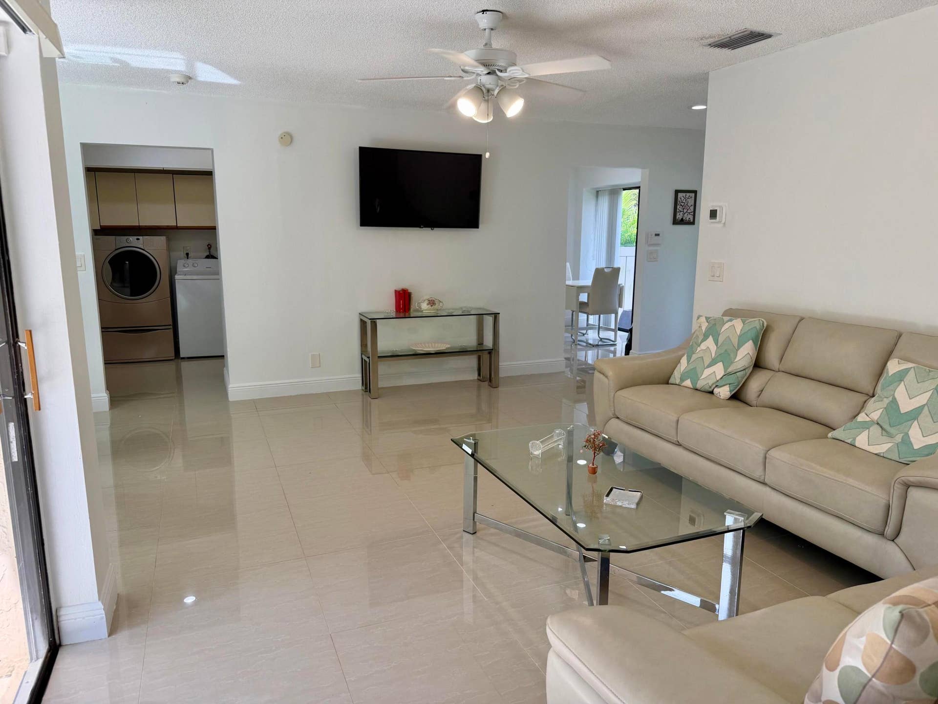 2622 N CARAMBOLA Circle N, #1708, Coconut Creek, FL 33066 IMG_4323
