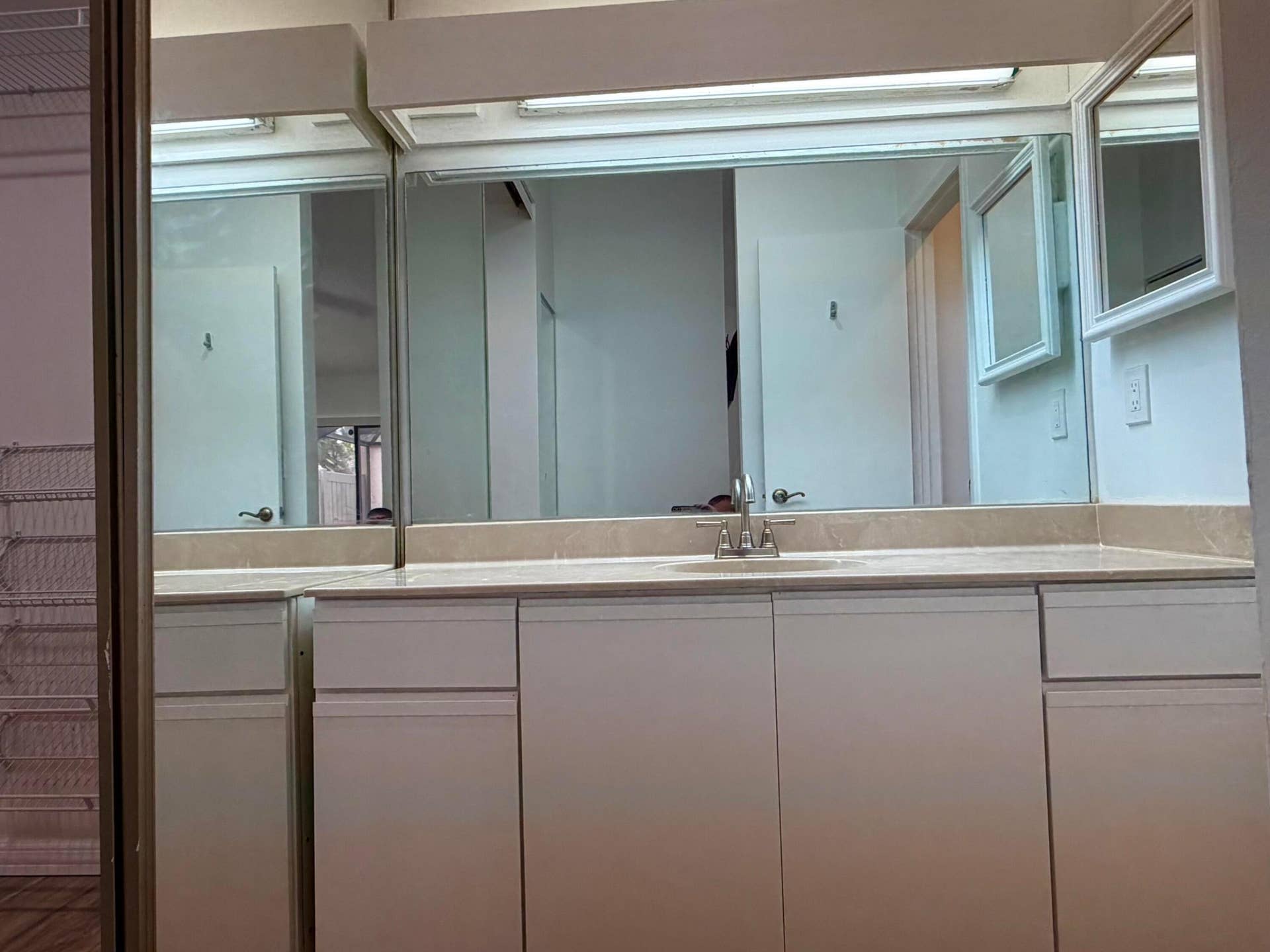 2622 N CARAMBOLA Circle N, #1708, Coconut Creek, FL 33066 Master bathroom vanity