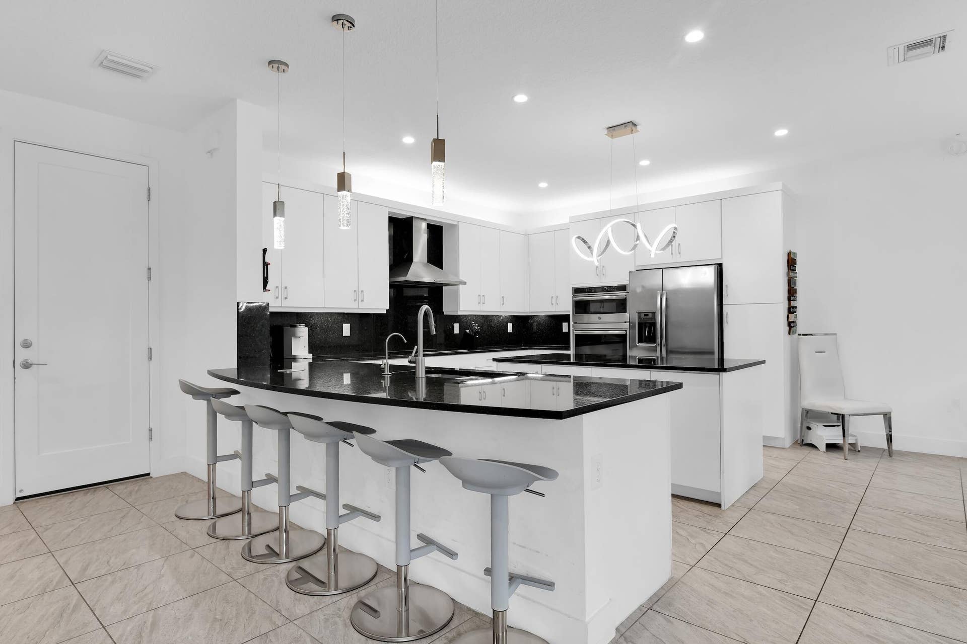 9815 Steamboat Springs Circle, Delray Beach, FL 33446 Kitchen