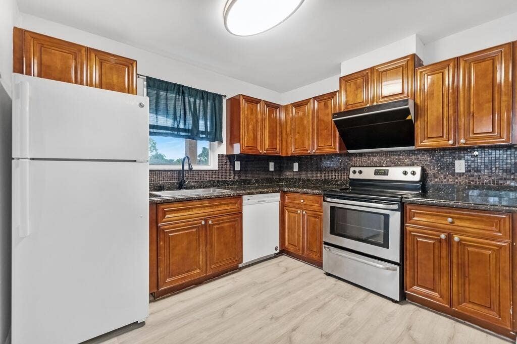 12269 Royal Palm Boulevard, Coral Springs, FL 33065 07