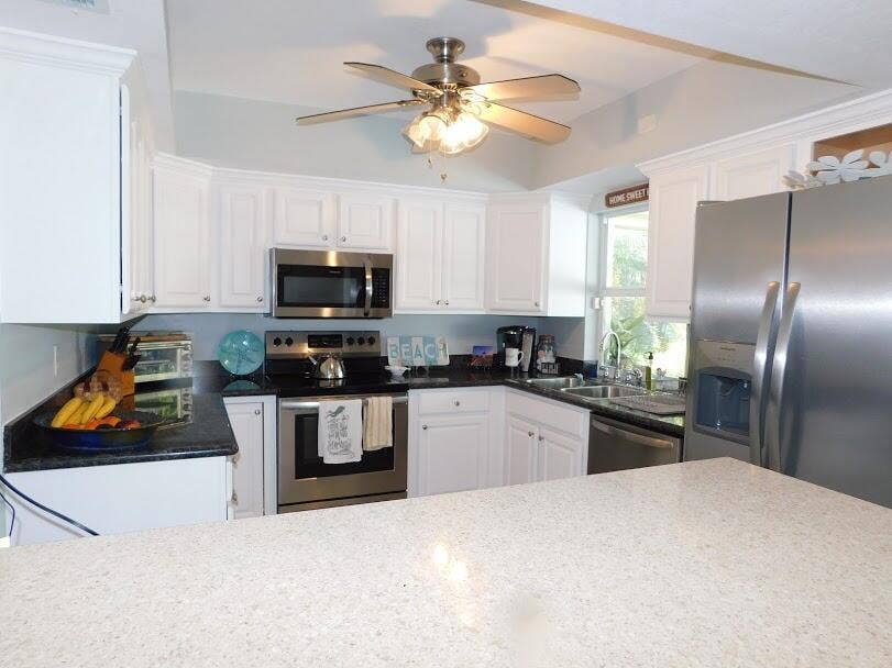 Kitchen bar