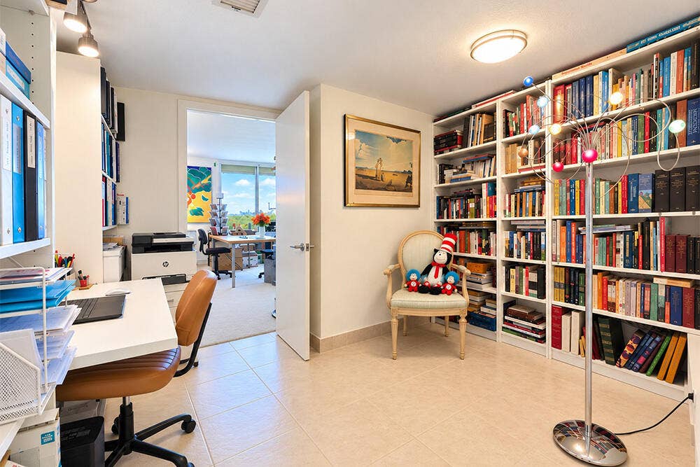 2480 PRESIDENTIAL Way, #802, West Palm Beach, FL 33401 Sitting Room / Office