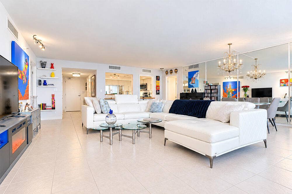 2480 PRESIDENTIAL Way, #802, West Palm Beach, FL 33401 Living Room