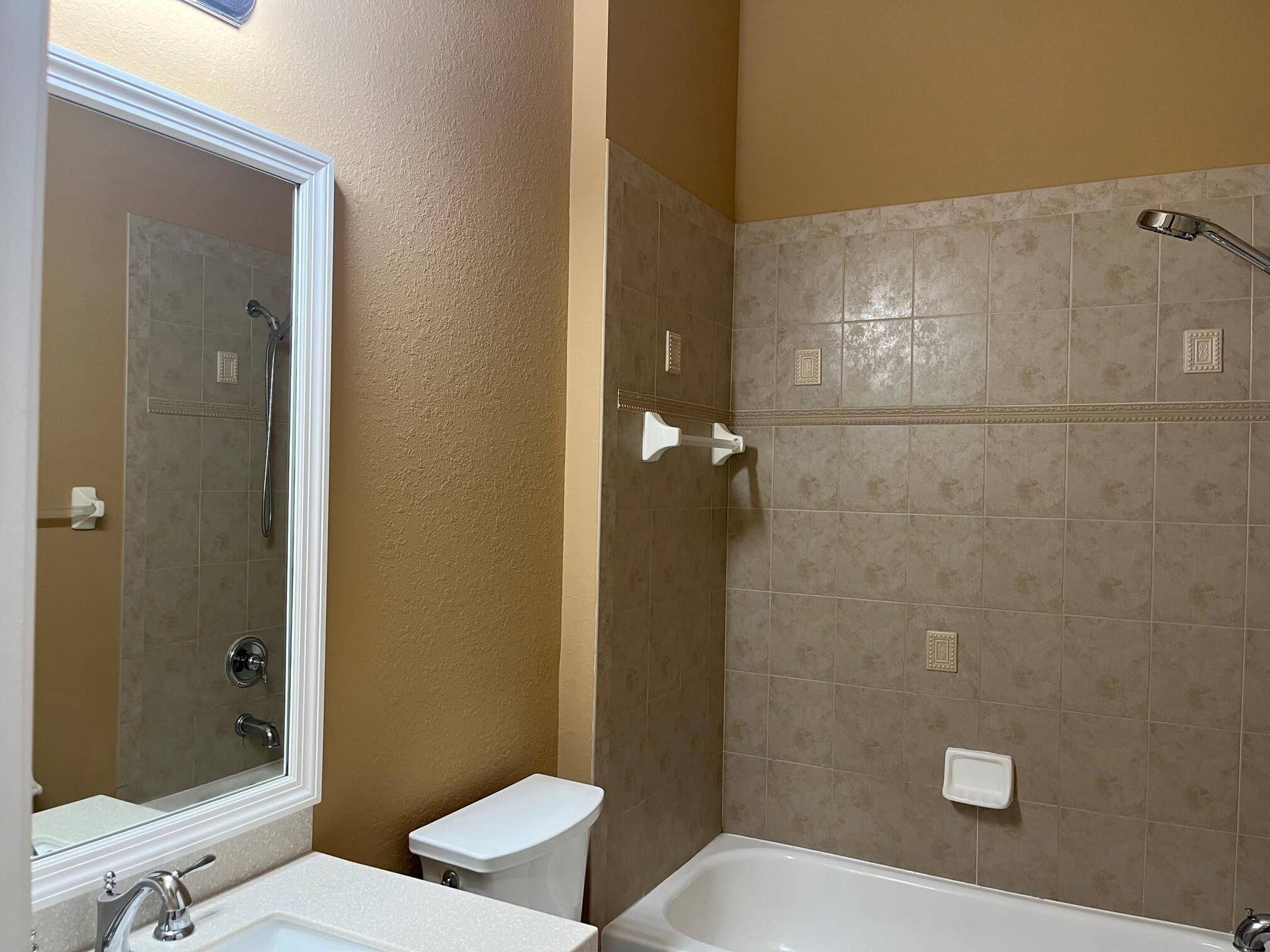 331 NW SOMERSET Circle, Port St Lucie, FL 34983 Bath