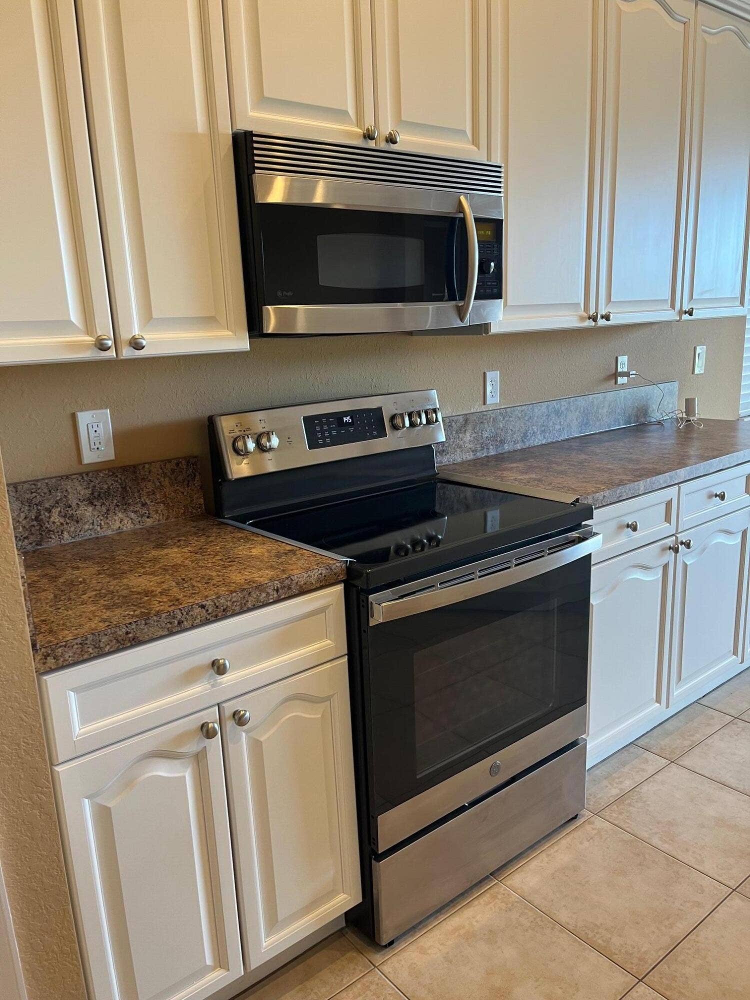 331 NW SOMERSET Circle, Port St Lucie, FL 34983 Kit5