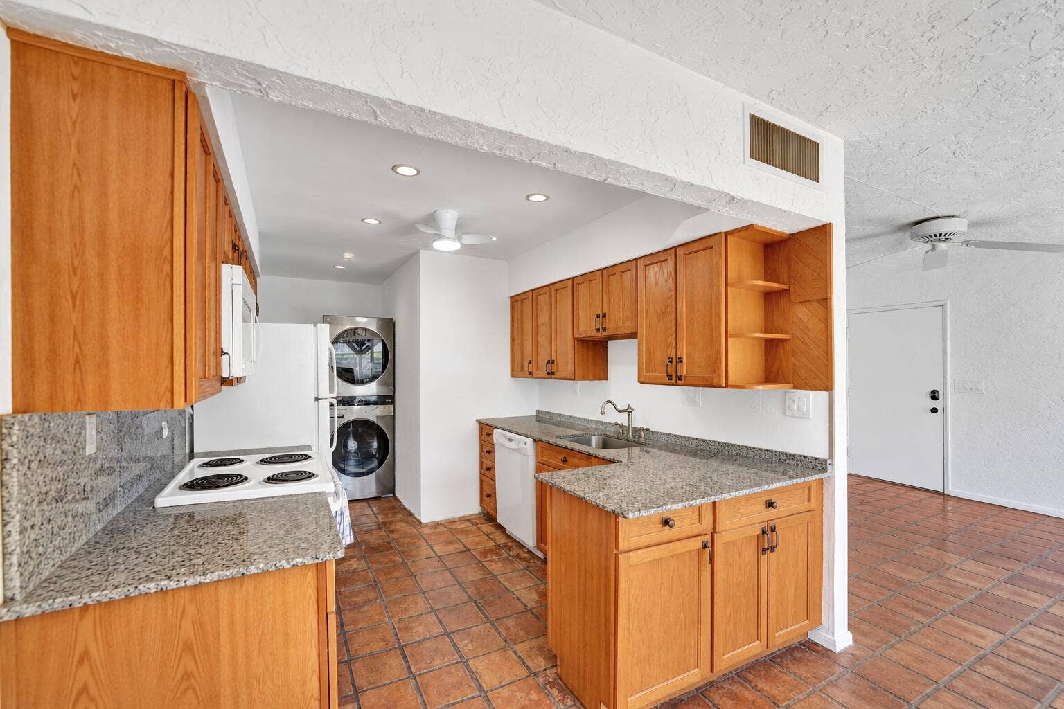 1501 SE 15TH Street, #2-8, Fort Lauderdale, FL 33316 c90eb8b4-3529-4524-b921-7a67acca2772