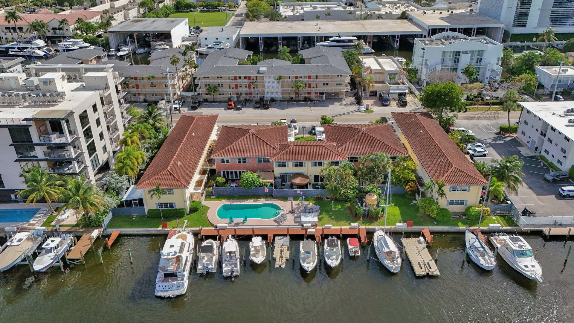 1501 SE 15TH Street, #2-8, Fort Lauderdale, FL 33316 14-web-or-mls-DJI_20261006153138_0585_D