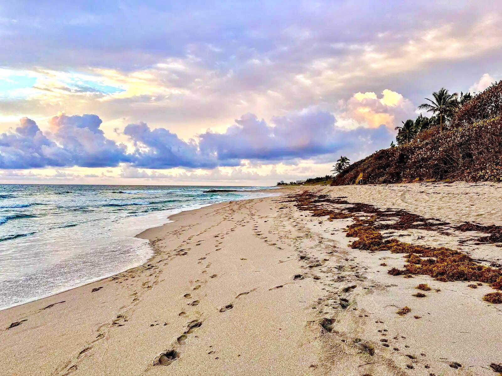 840 FT ATTENDED PRISTINE PRIVATE BEACHES