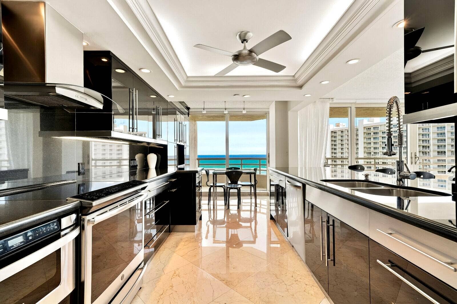 CUSTOM OPEN GOURMET KITCHEN
